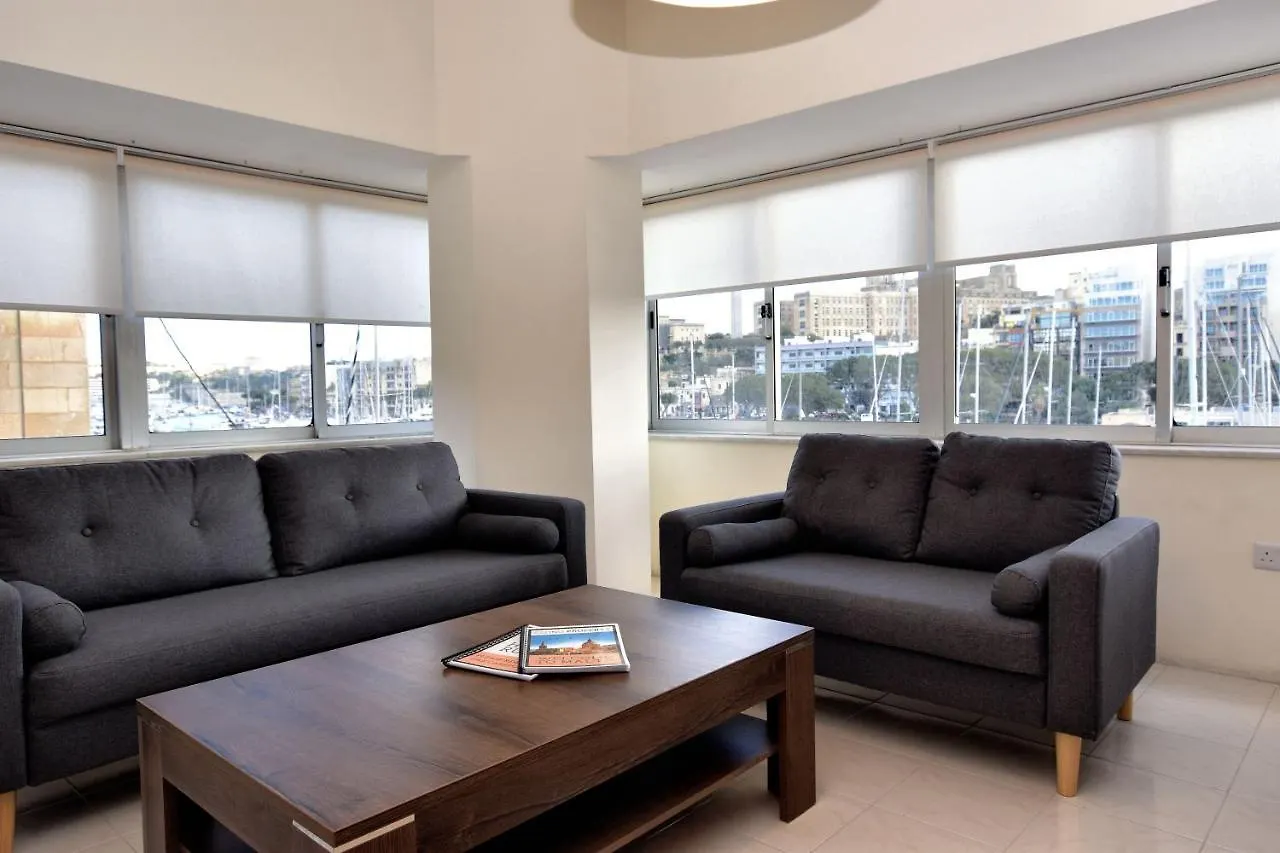 2 Bedroom Apartment - Spacious, Bright & Central - 4 Msida