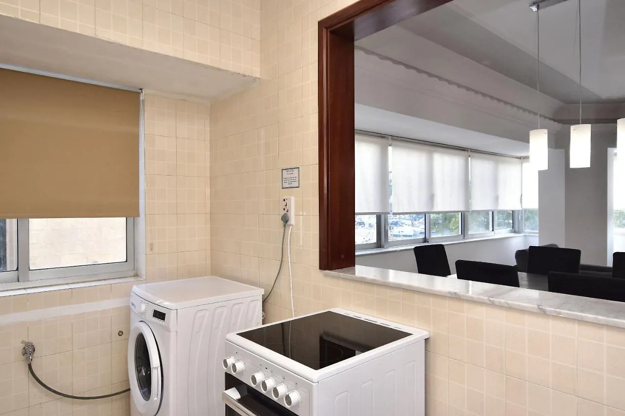 2 Bedroom Apartment - Spacious, Bright & Central - 4 Msida 0*,  Malta