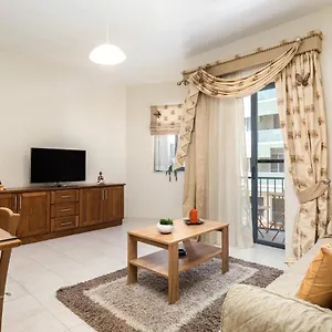 Spacious, Bright & Cosy 2 Bedroom 2 Bathroom - Uni Heights Msida