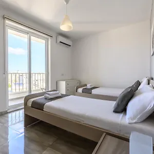 Kwatera prywatna F9 3, Private Two Single Beds With Shared Bathroom In Shared Flat, Msida